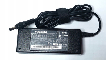 Zasilacz Toshiba 65W 5.5x2.5 Kabel PA3468E-1AC3 PA-1570-09